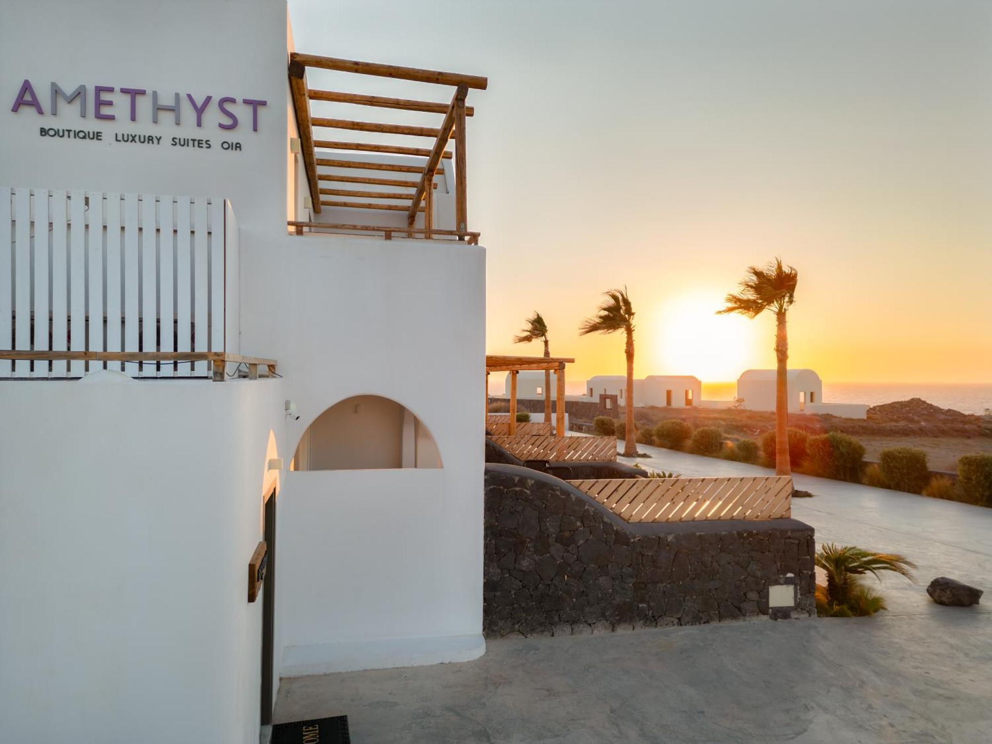 Amethyst Luxury Suites Oia Екстериор снимка
