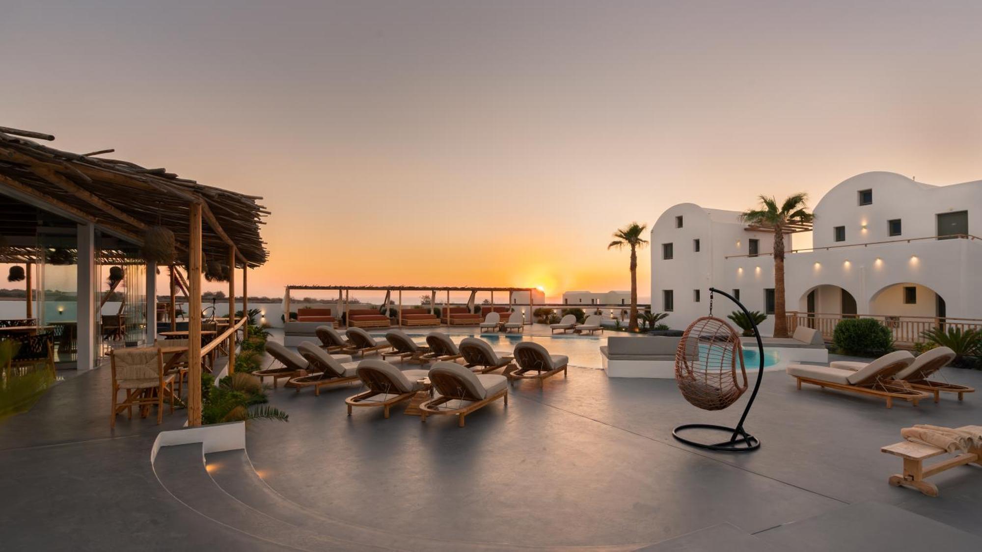 Amethyst Luxury Suites Oia Екстериор снимка