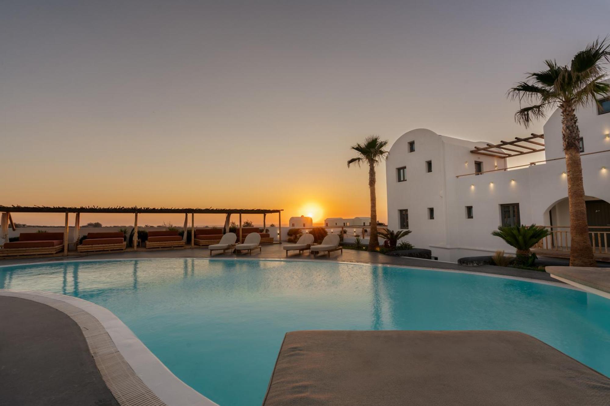 Amethyst Luxury Suites Oia Екстериор снимка