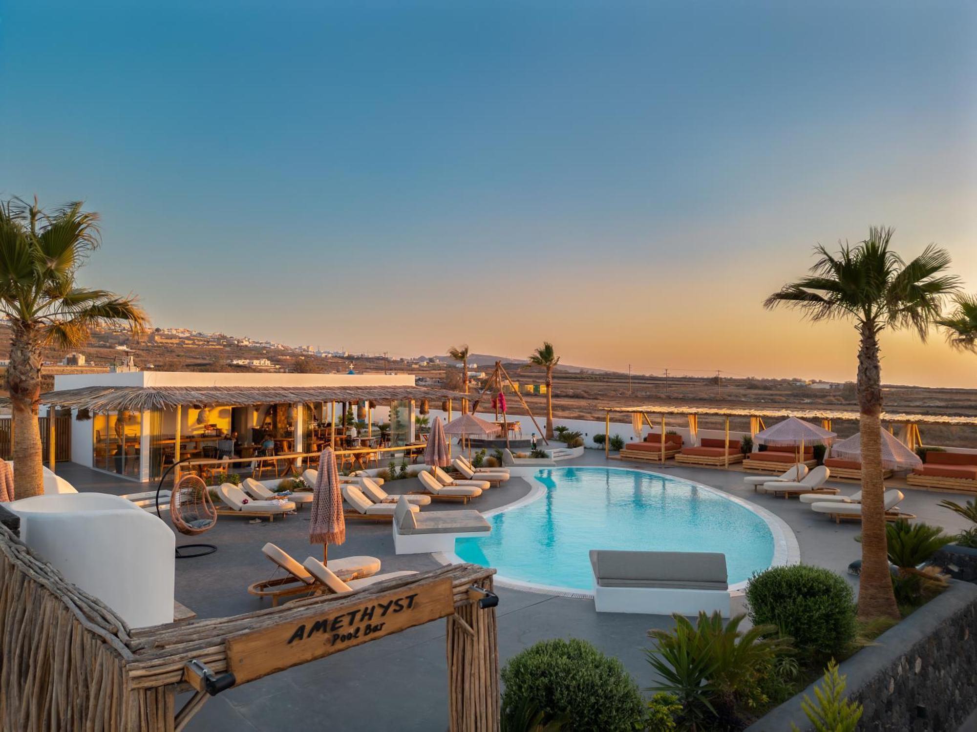Amethyst Luxury Suites Oia Екстериор снимка