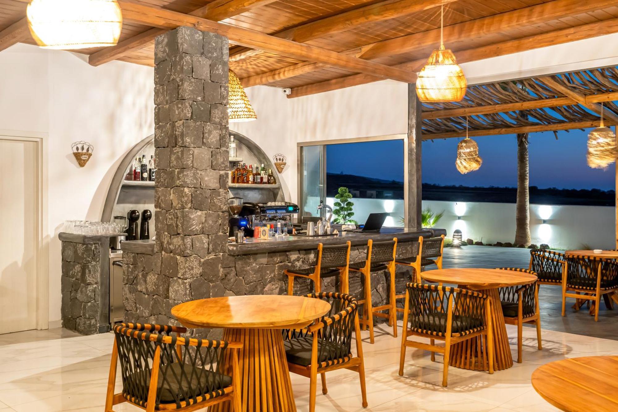 Amethyst Luxury Suites Oia Екстериор снимка