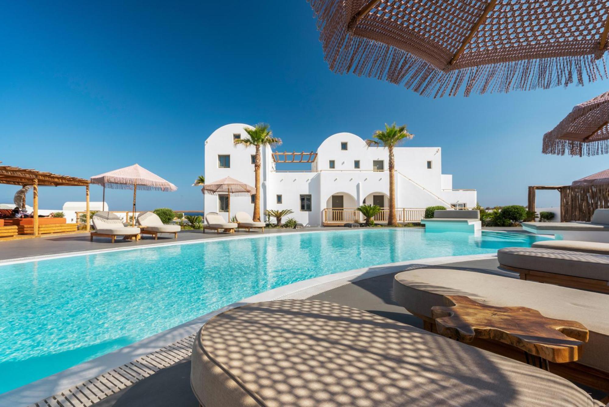 Amethyst Luxury Suites Oia Екстериор снимка